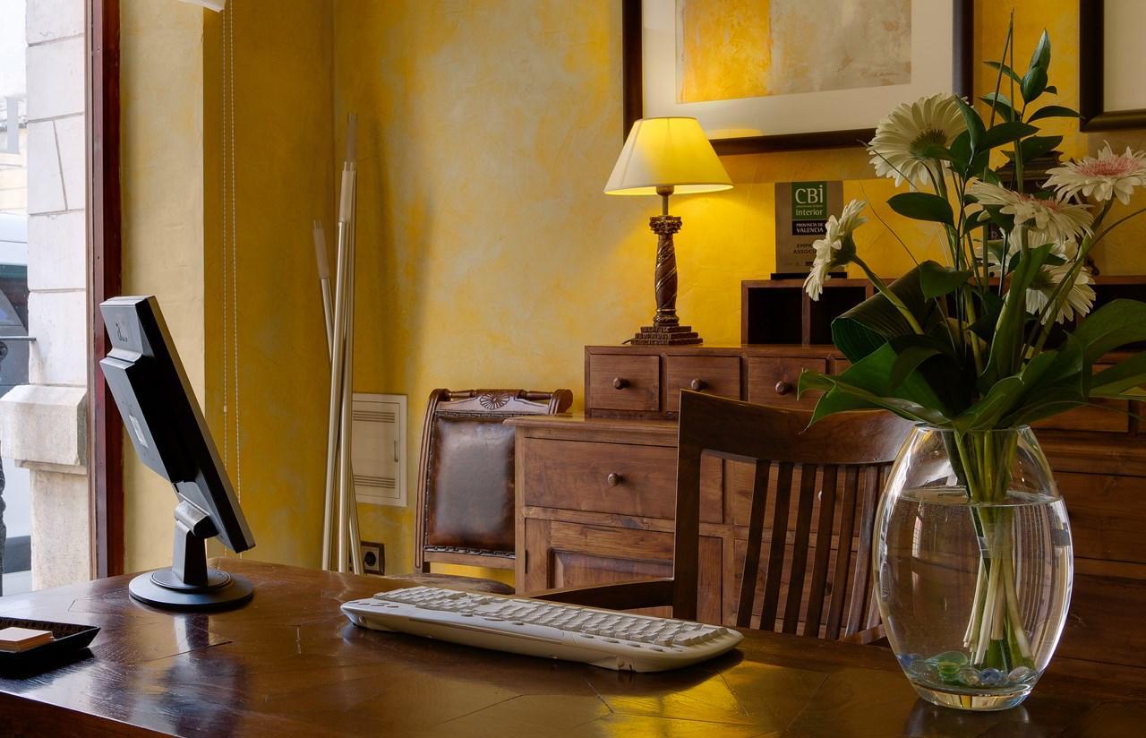 L'Agora Hotel Бокайренте Интерьер фото